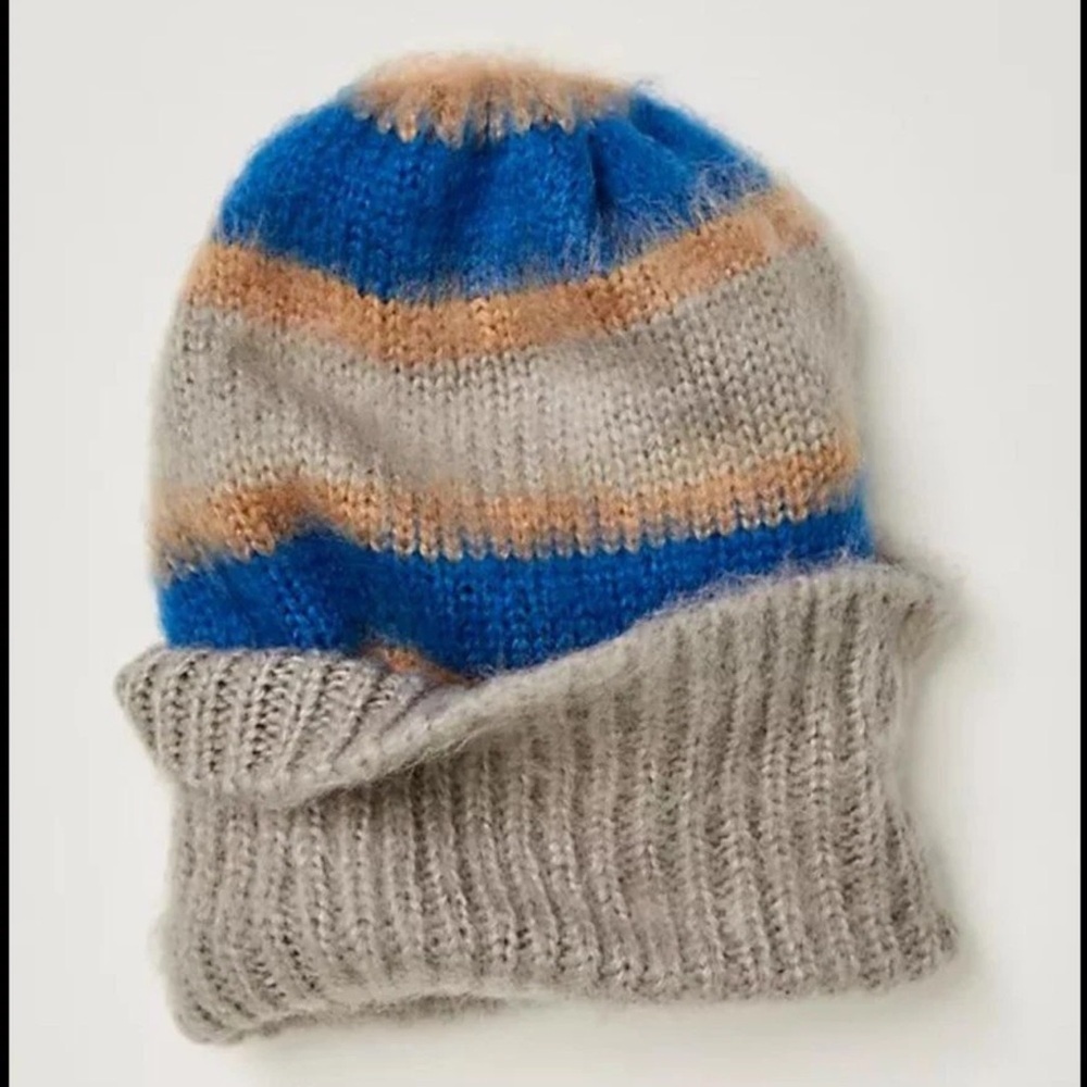 Free People in This Groove Striped Beanie in Prep Stripe nwt $38 - Picture 2 of 6